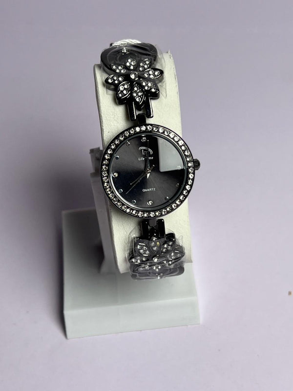 💖 Elegant Ladies Watch – A Timeless Touch of Grace
